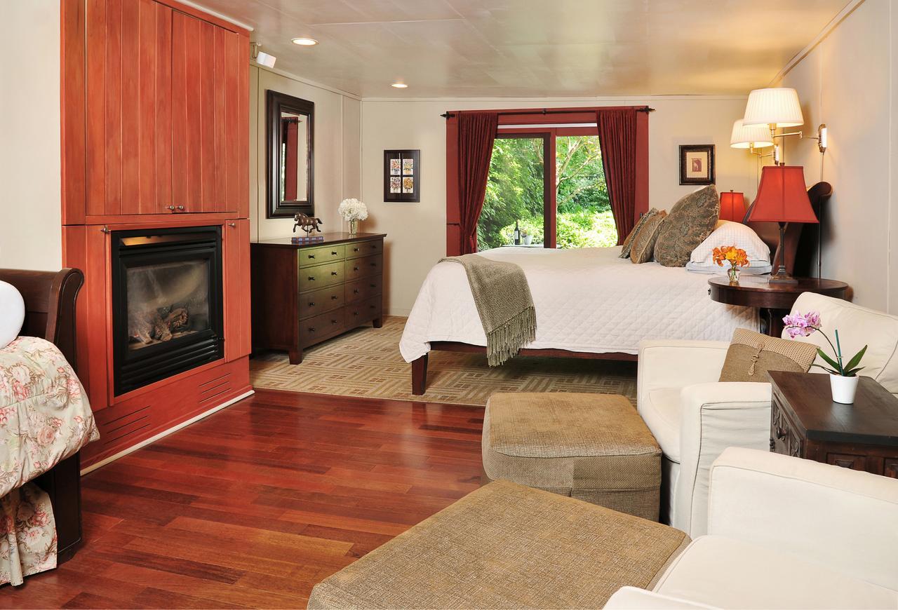 1795 Acorn Inn Bed And Breakfast Canandaigua Extérieur photo