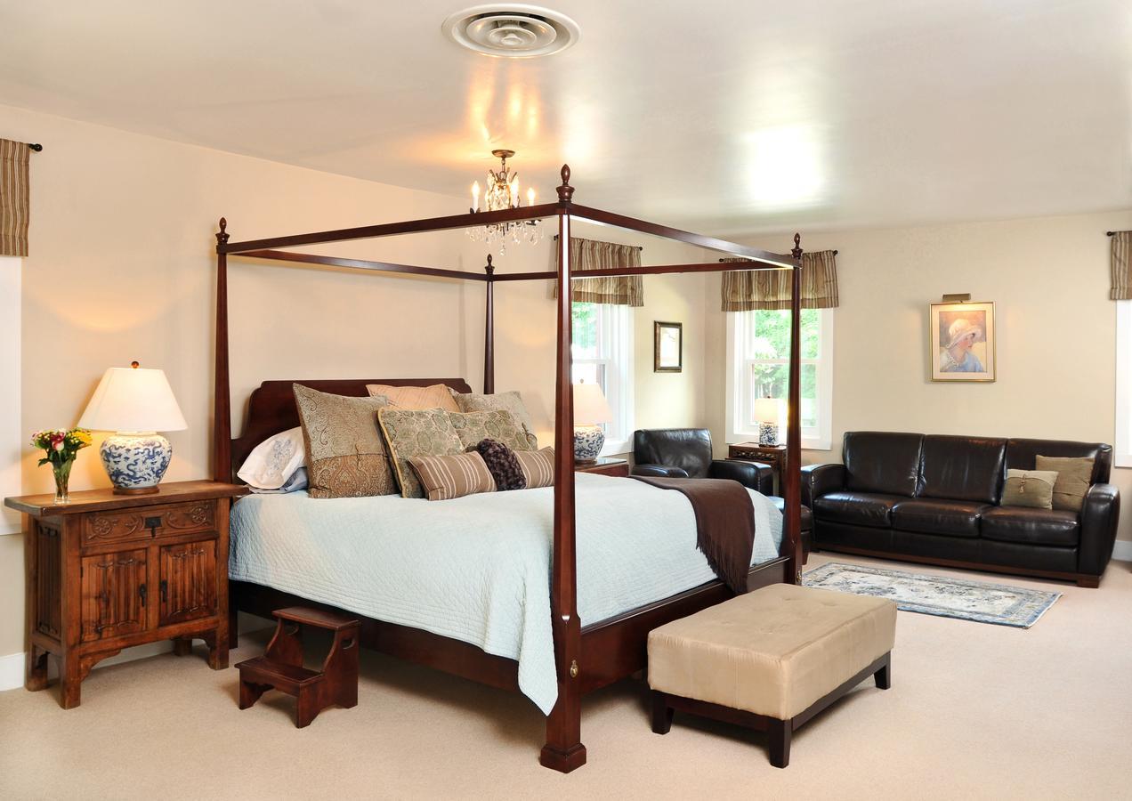 1795 Acorn Inn Bed And Breakfast Canandaigua Extérieur photo